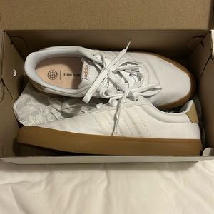 Adidas men’s shoes excellent condition